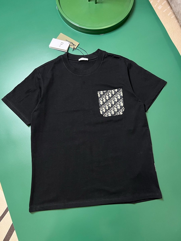 ブランドTシャツ側面デザイン